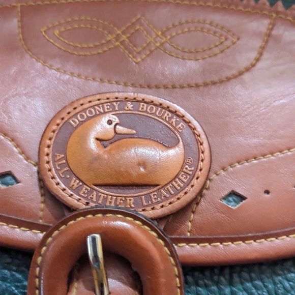 Dooney & Bourke Green/Tan Leather Shoulder Bag & Wallet Please Read Description - Picture 2 of 16